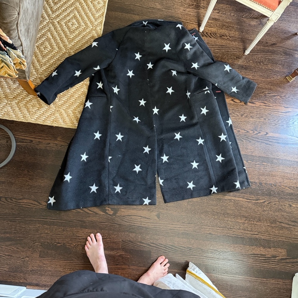 Avec Les Filles Black Coat with White Star Pattern and Red Detail - Picture 6 of 6